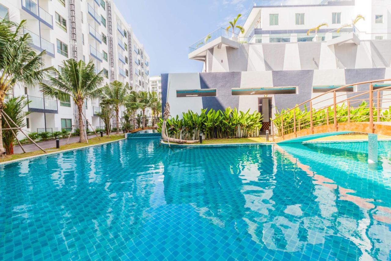 Arcadia Beach Resort By PSR Pattaya Exterior foto
