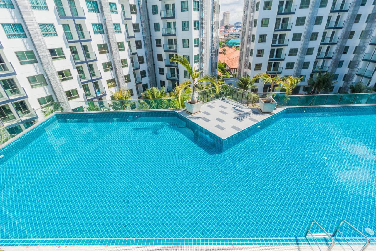 Arcadia Beach Resort By PSR Pattaya Exterior foto